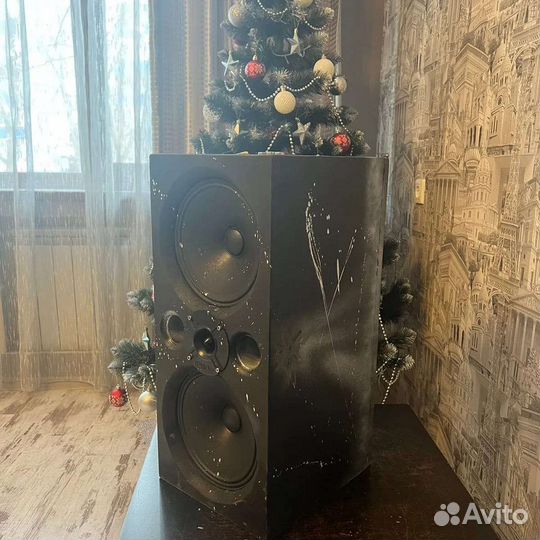Портативная колонка bluetooth
