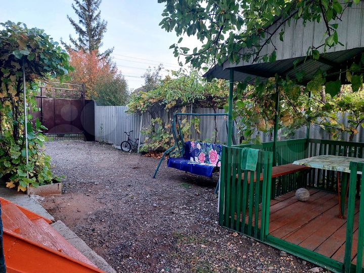 Дом 172,6 м² на участке 7,5 сот.