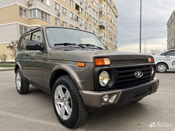 LADA 4x4 (Нива) 1.7 МТ, 2018, 100 000 км