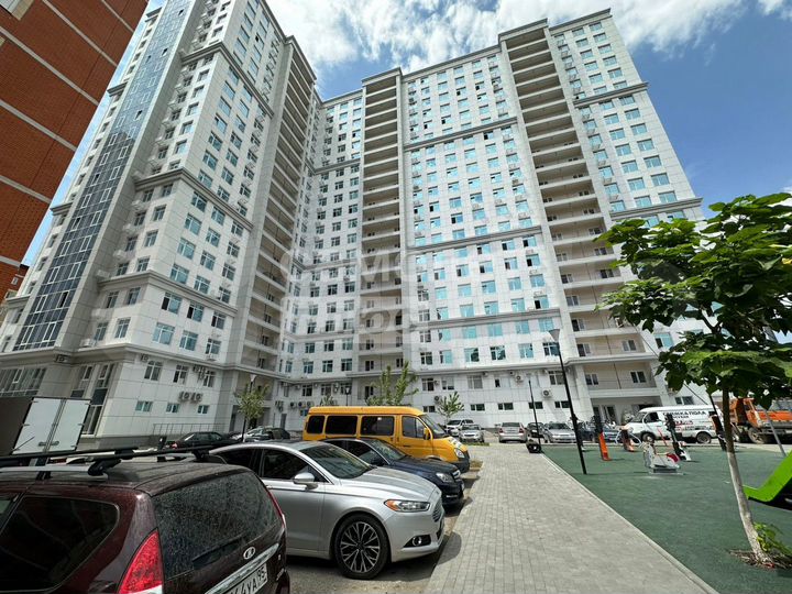 2-к. квартира, 62 м², 3/18 эт.