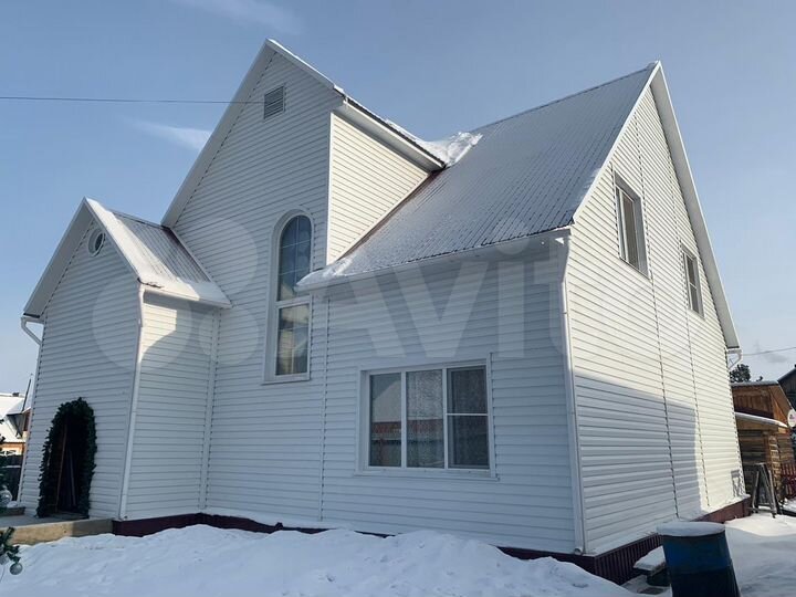 Дом 200 м² на участке 14 сот.