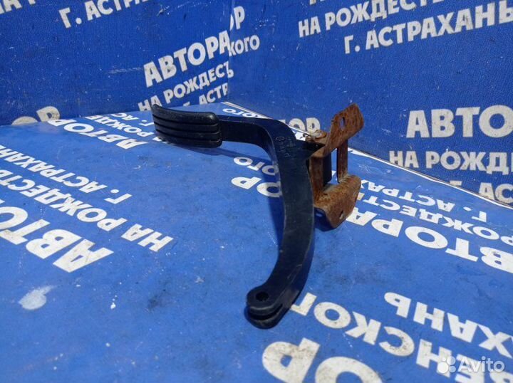 Педаль газа Renault Logan 1 седан 2008
