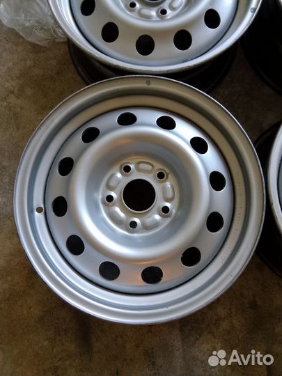 Штампованные диски 5х108 ет 35