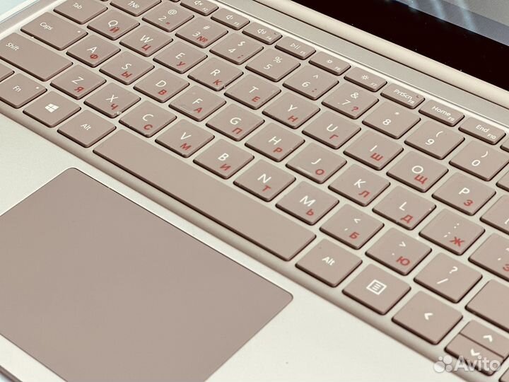 Microsoft Surface Laptop Go