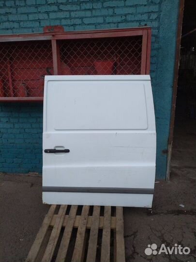 Сдвижная дверь левая Mercedes Vito W638 OM611 2002