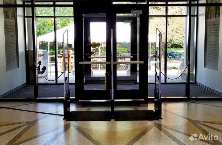 Пластиковые двери / Входная группа