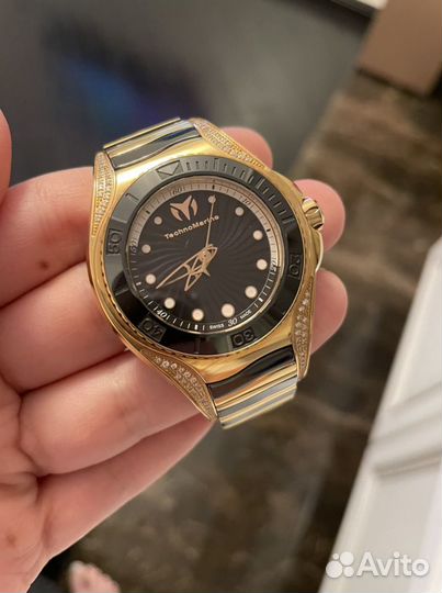 Женские наручные часы technomarine с бриллиантами