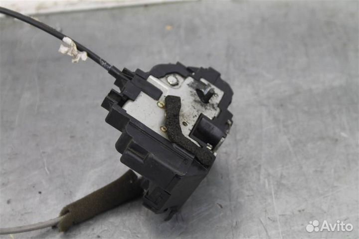 Замок двери задней левой Nissan Qashqai J10