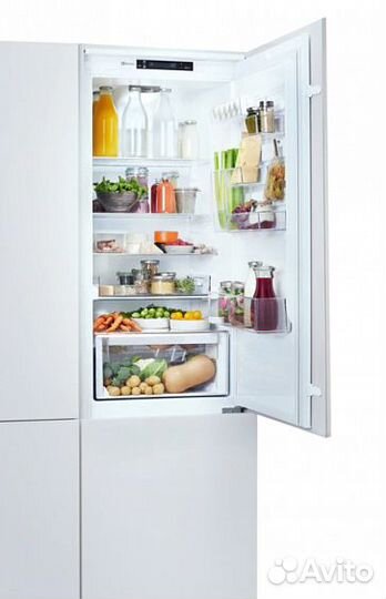 Встраиваемый холодильник Electrolux ENN 3074 EFW