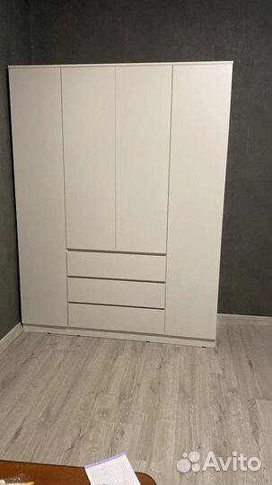 Шкаф распашной как IKEA