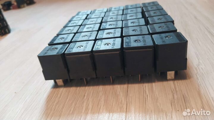 Реле Ford F0AB-14B192-AA F0AB14B192AA