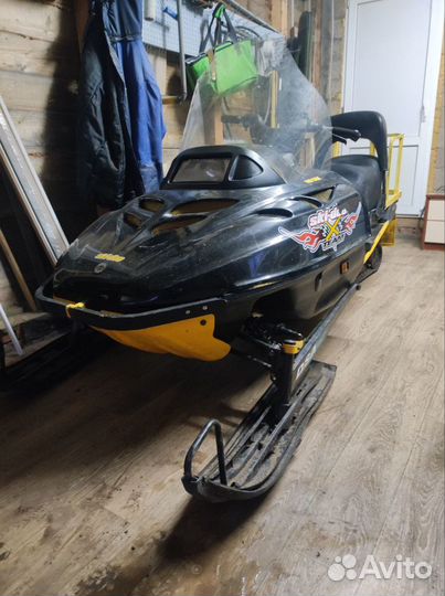 Продам снегоход BRP ski-doo