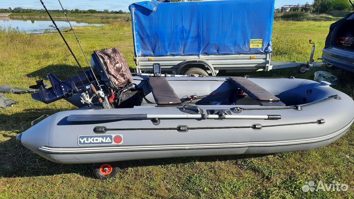 Продам лодку с мотором