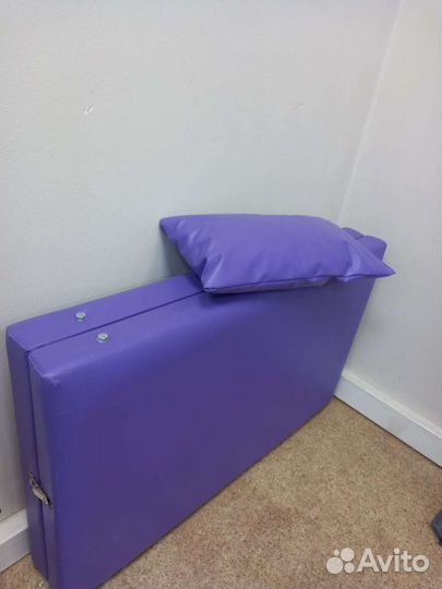 Массажная кушетка