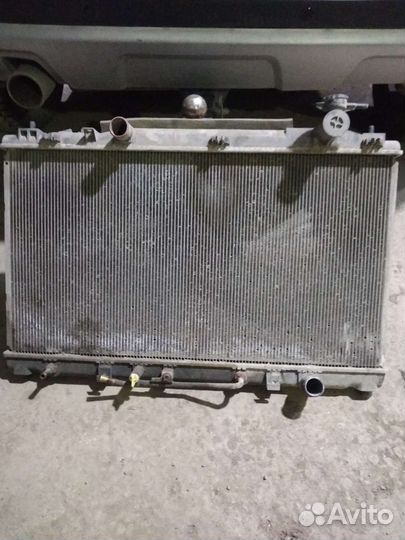 Радиатор на toyota camry XV40