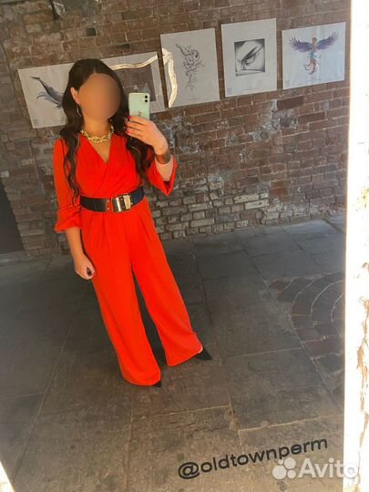 Комбинезон красный женский