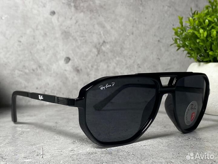 Cолнцезащитные очки Ray Ban