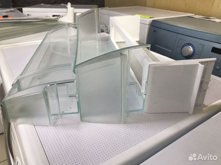 Балкон, полка для холодильника Liebherr