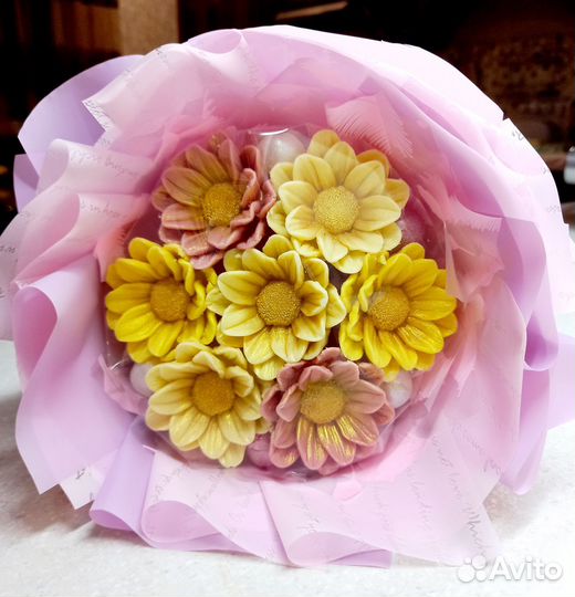 Сладкие съедобные букеты из шоколада и зефира