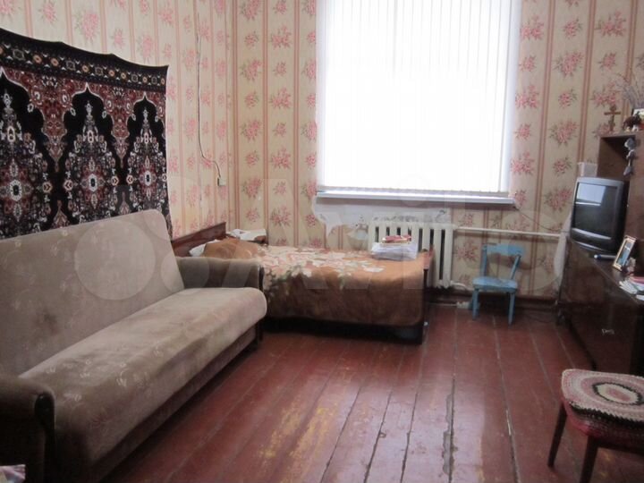 Комната 21,8 м² в 2-к., 1/2 эт.