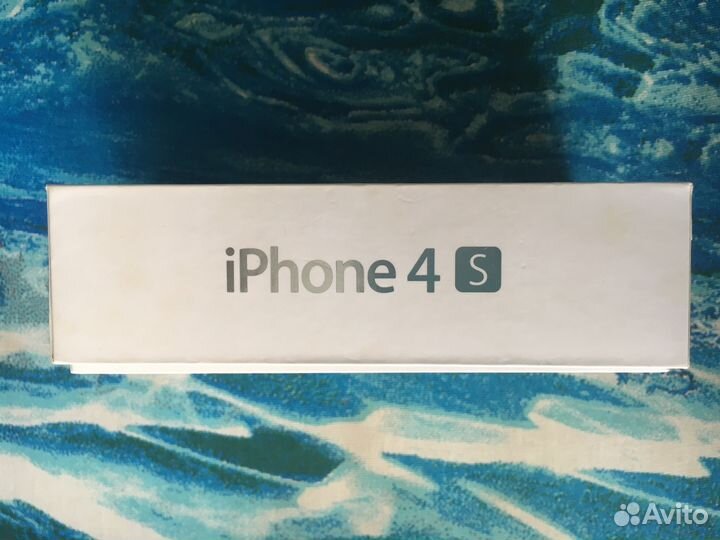 Коробка от iPhone 4 S