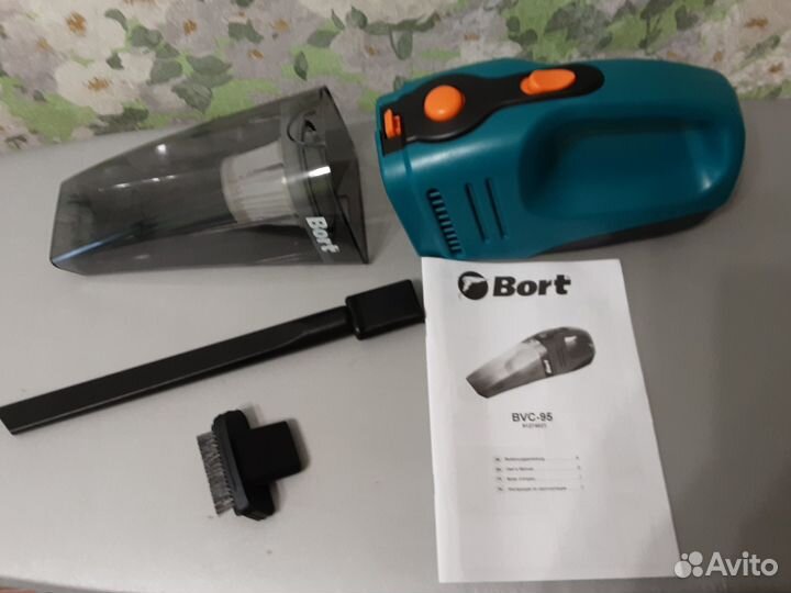 Пылесос автомобильный