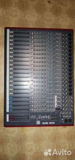 Микшерный пульт