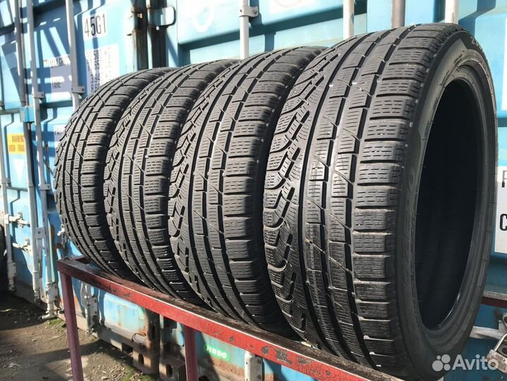 Pirelli Winter Sottozero 240 Serie II 235/45 R18 98V