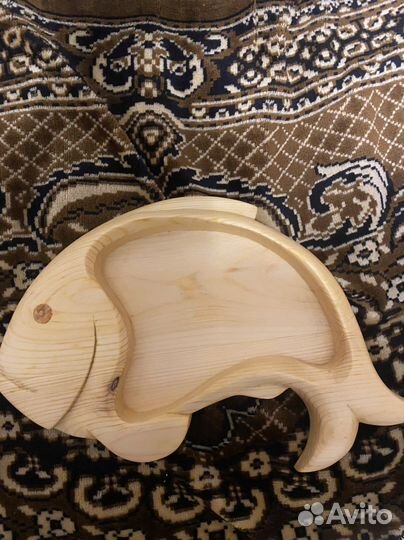 Тарелка деревянная в виде рыбки