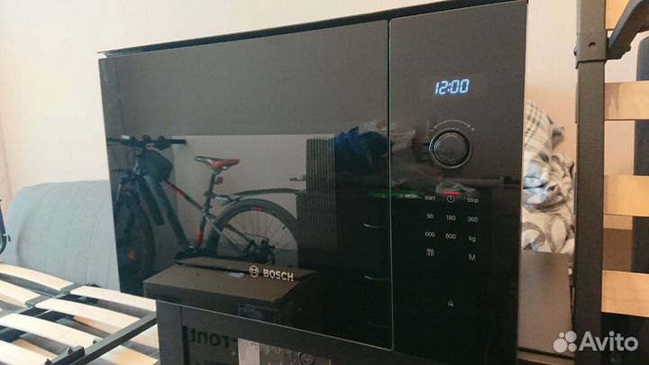 Встраиваемая микроволновая печь Bosch BFL524MB0