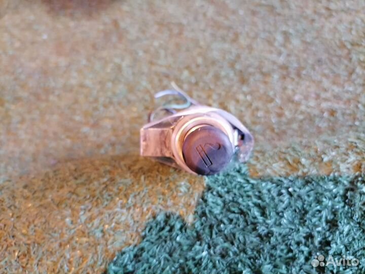 Прикуриватель MR233903 Mitsubishi Airtrek Outlande