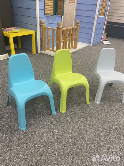 Детский стульчик пластиковый