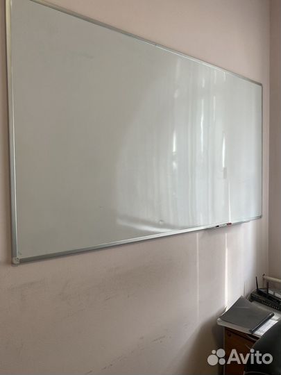 Магнитно маркерная доска