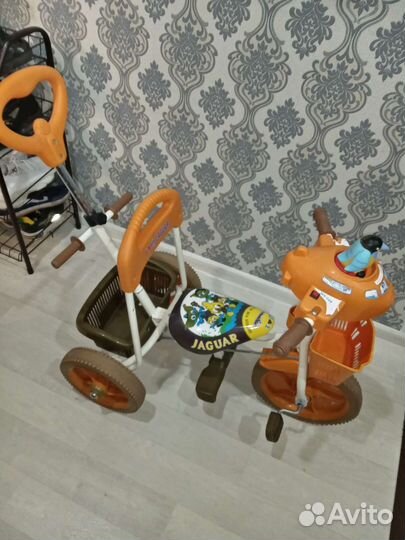 Детский трехколесный велосипед