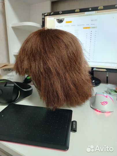 Парик каштановый