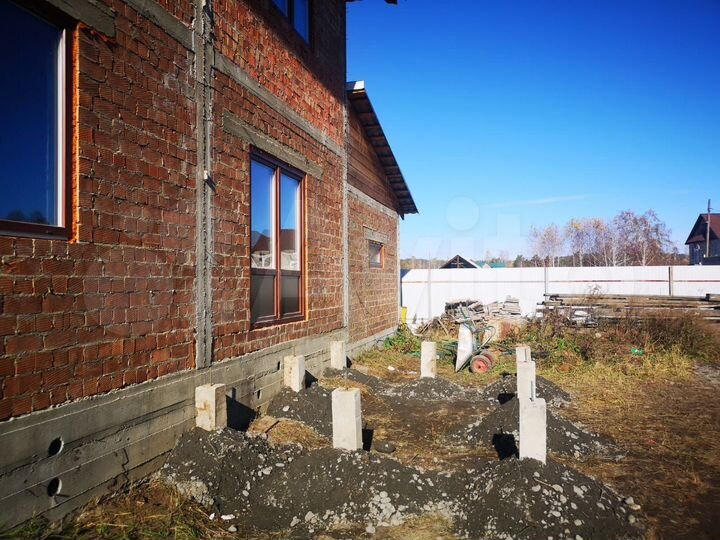 Дом 194,3 м² на участке 10 сот.