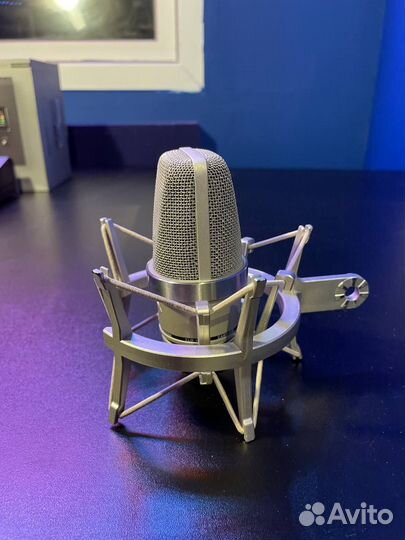 Студийный микрофон Neumann TLM 102 Studio Set