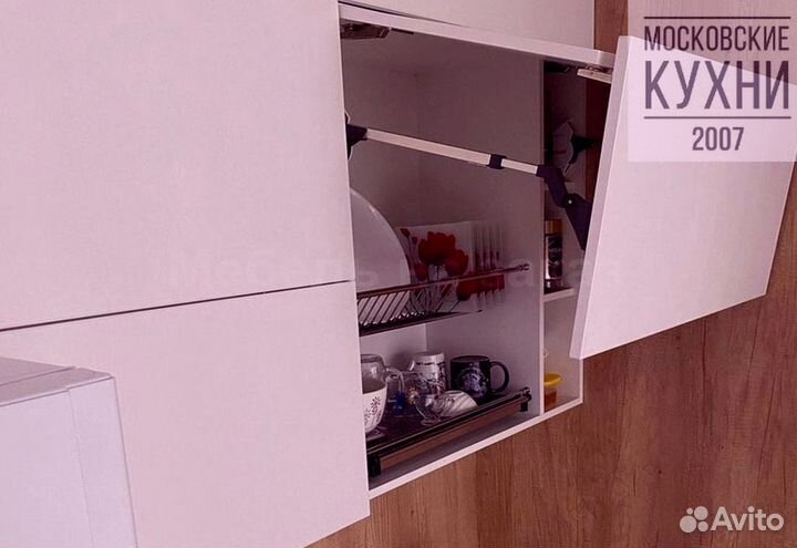 Угловой кухонный гарнитур