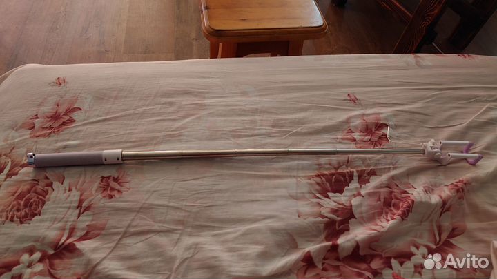 Продаю розовую селфи-палку