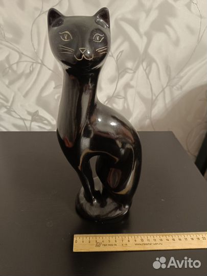 Статуэтка кошка