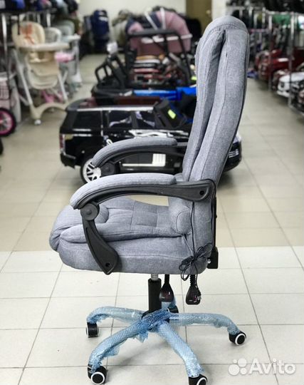 Офисное кресло из ткани boss