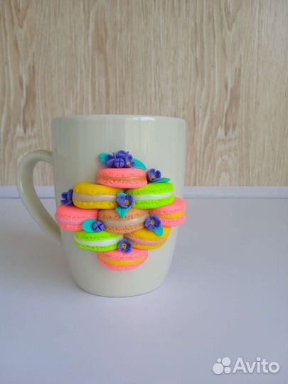 Кружка с декором из полимерной глины