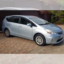 Toyota Prius V 1.8 CVT, 2012, 201 000 км, с пробегом, цена 1 800 000 руб.