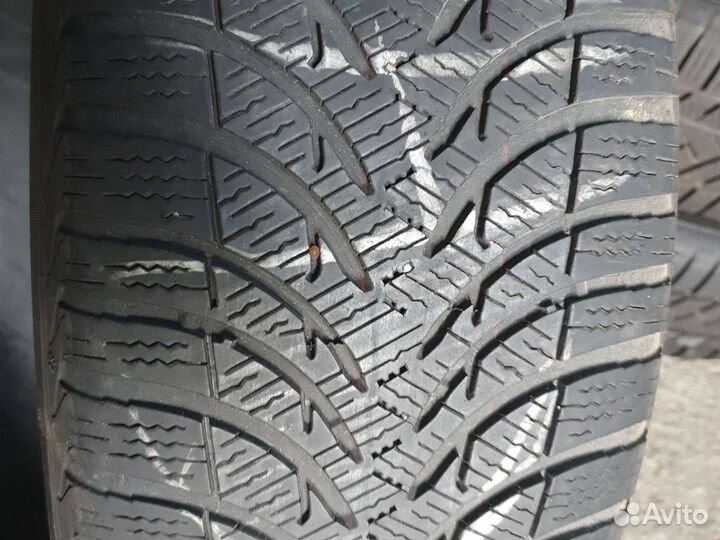 Michelin Alpin 4 215/50 R17 95V