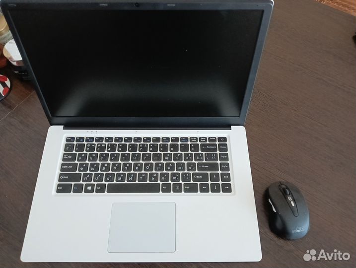 Ноутбук белый lapbook 15.6