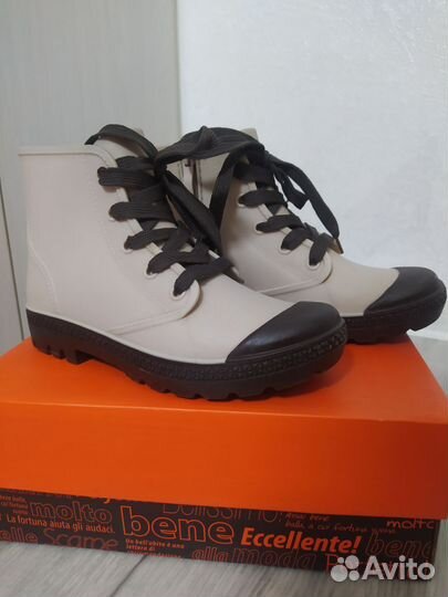 Резиновые ботинки 32