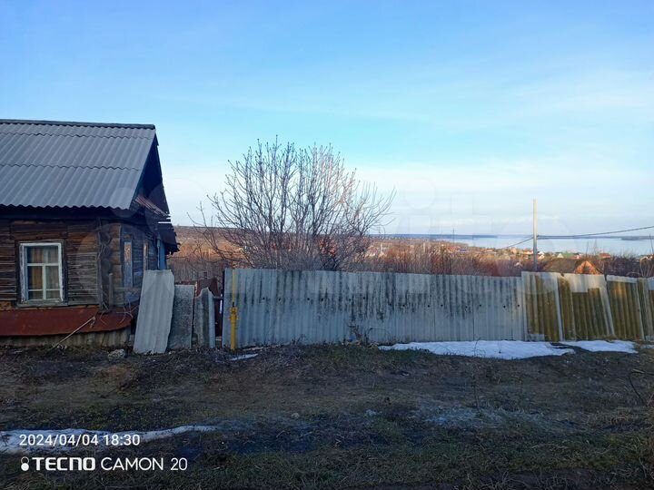 Дом 30 м² на участке 5 сот.