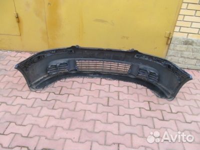 Бампер передний Volkswagen Golf 5 2004-2009