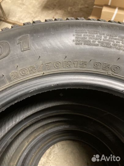 Hankook Zovac HP W401 205/70 R15 95Q