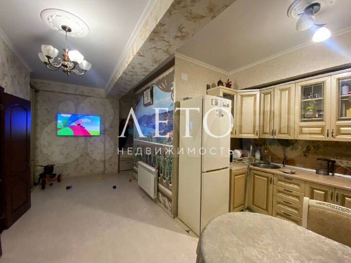 2-к. квартира, 53 м², 2/5 эт.